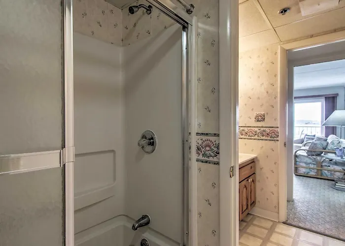2 Mi To Ocean City Boardwalk: Gem W/ Pool + Marina Holiday home