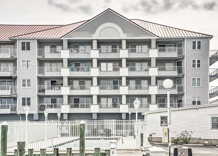 2 Mi To Ocean City Boardwalk: Gem W/ Pool + Marina * Ocean City